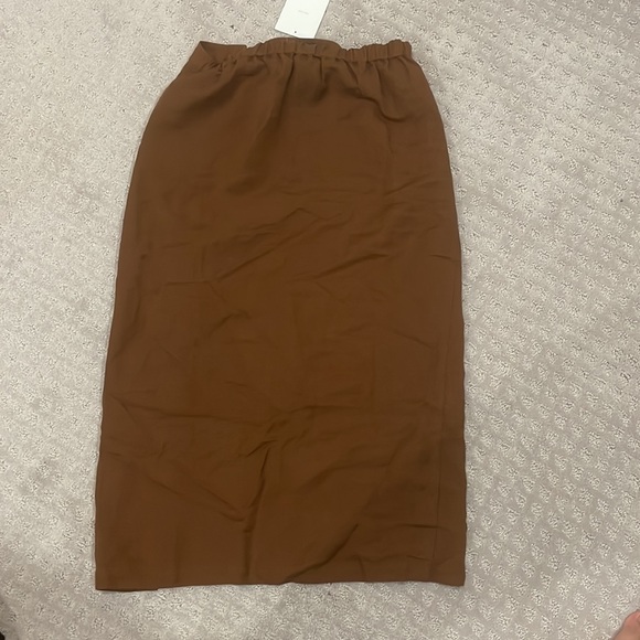Brown Skirt - Picture 2 of 2